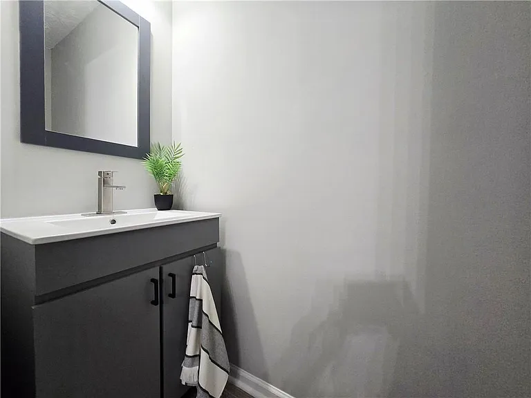 2430 Piering Dr — Photo 17