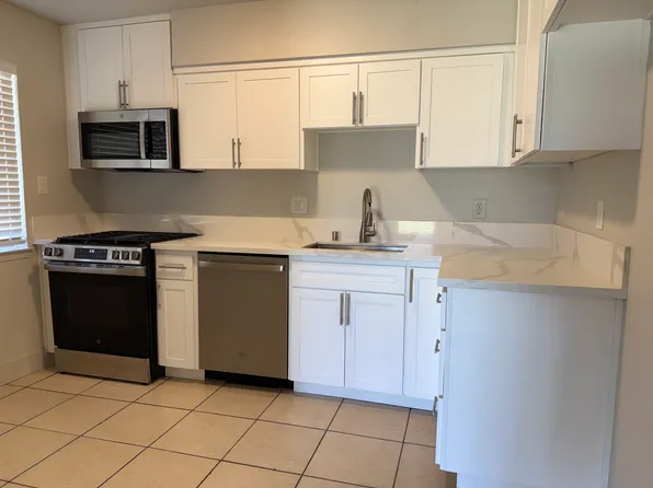 2630 Encinal Ave #1, Sacramento, CA 95822