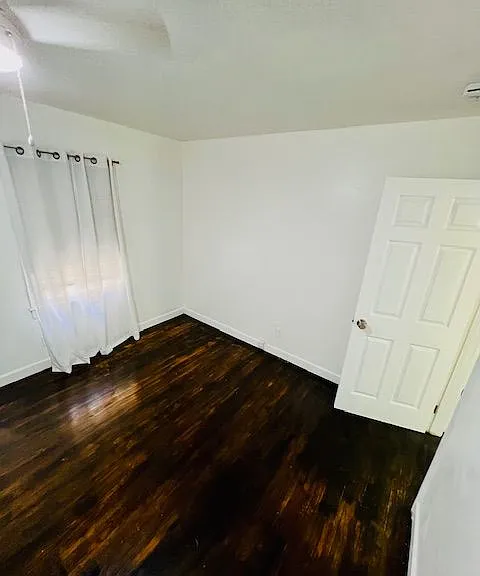 312 Lawndale Ave — Photo 10