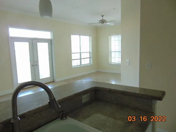 167 Brooks St #303, Fort Walton Beach, FL 32548