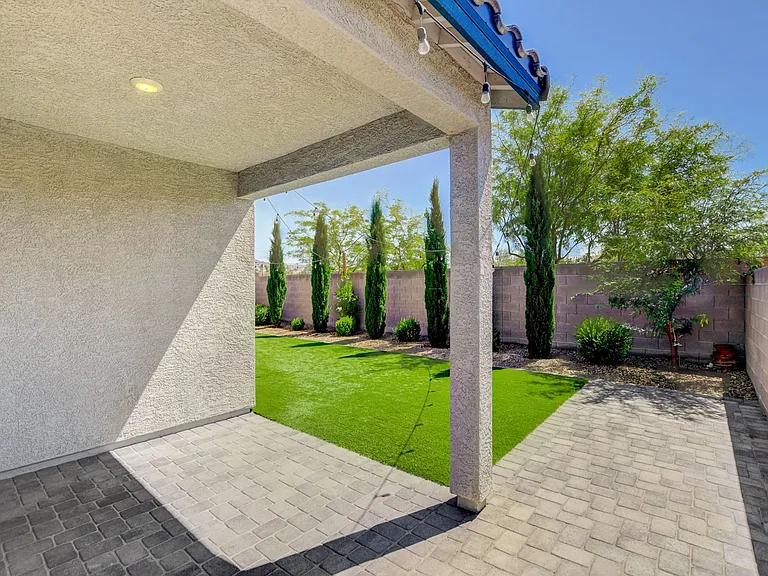 7858 Romulan St — Photo 47