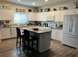 26911 Round Up St, Winchester, CA 92596