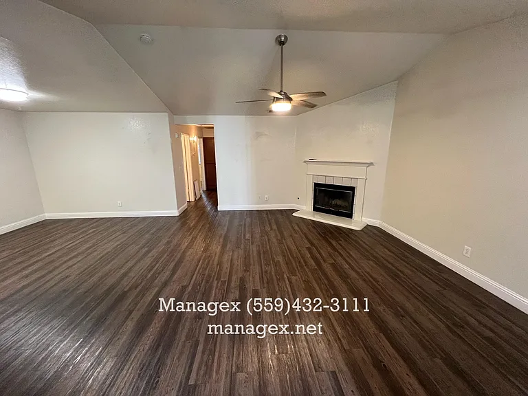768 Spruce Ave #102 — Photo 4