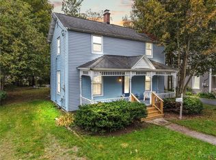 35 W Elizabeth St, Skaneateles, NY 13152