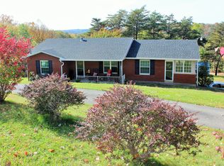 1284 Dutch Ridge Rd, Parkersburg, WV 26104