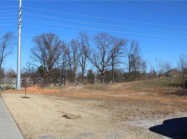 W Financial Pkwy #4G2, Rogers, AR 72758