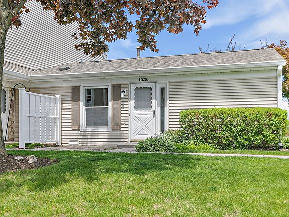 2nd image of 1030 Newport Hbr