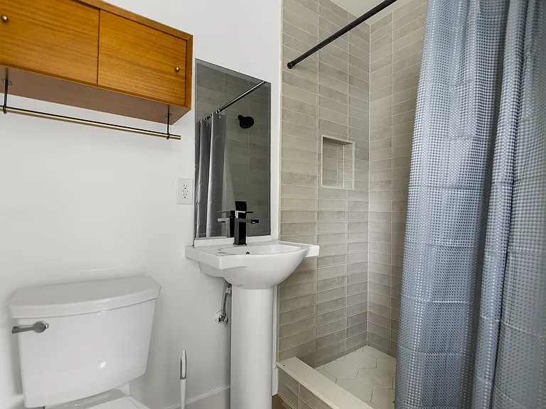 743 N Occidental Blvd — Photo 13