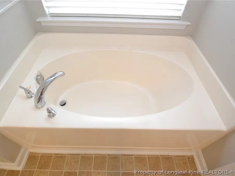 7830 Clover Creek Ct — Photo 29