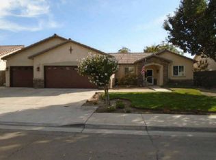 1121 Oak Ave, Fowler, CA 93625