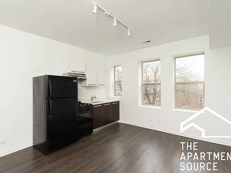 5064 N Winthrop Ave #313 — Photo 3