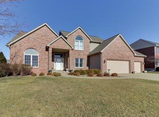16 Derby Way, Bloomington, IL