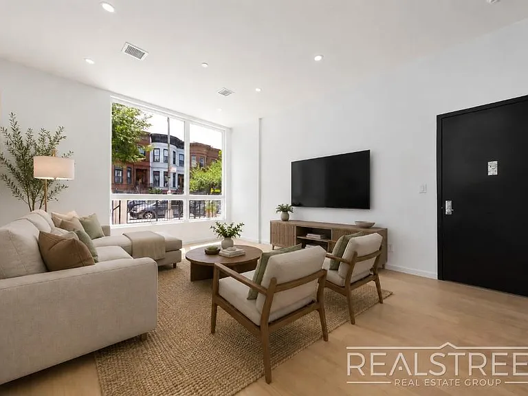 1469 Dean St #1 — Photo 2