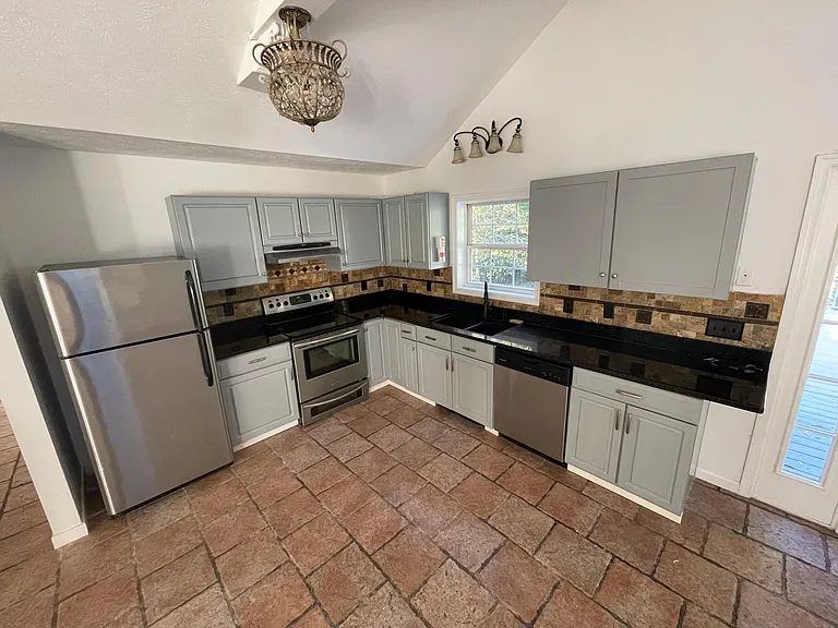 2830 Fairhaven Dr — Photo 6