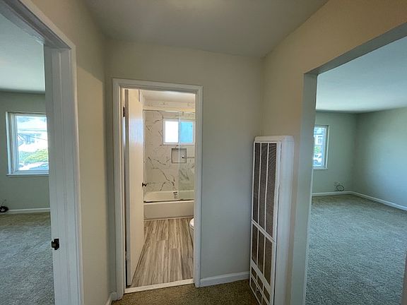 5th image of 547 Grand Ave APT 1