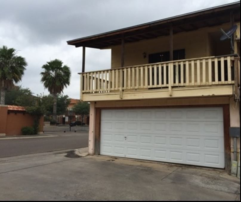 1st image of 2501 N Villaway Ave
