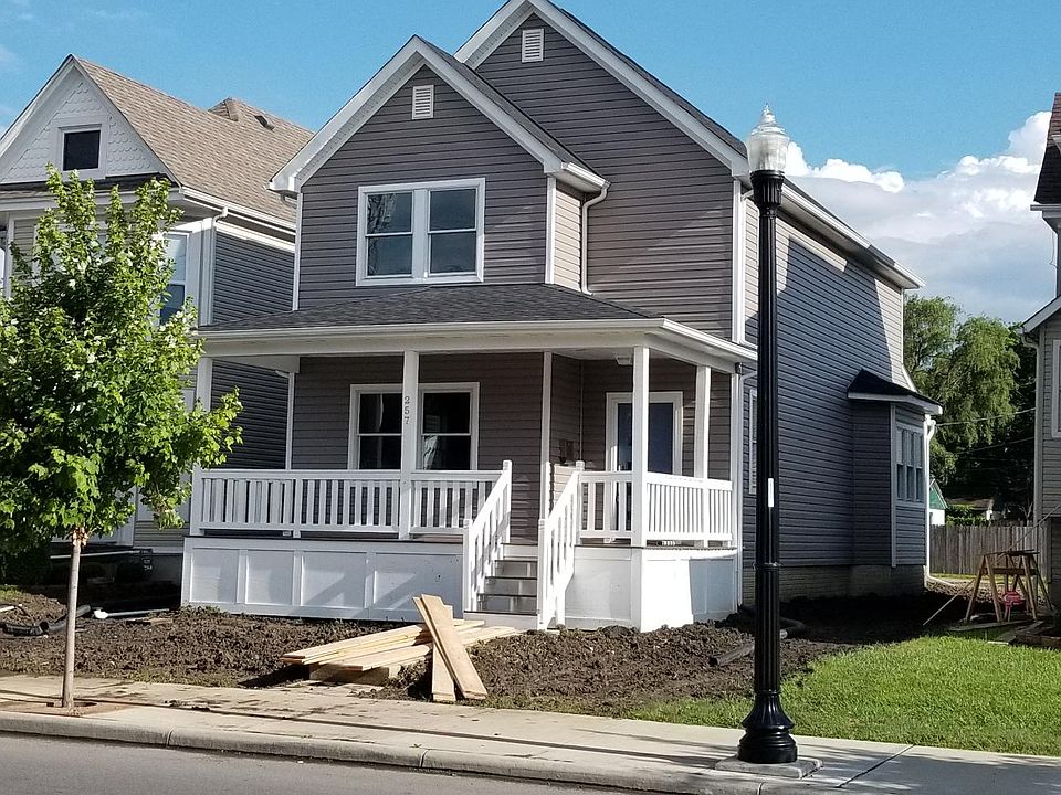 1st image of 257 E 11th Ave #C