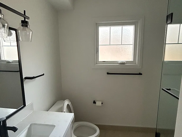 12 Franklin Ave #A — Photo 6