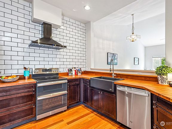 4th image of 23403 51st Avenue S #20-3