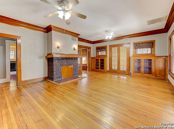 4th image of 1125 W Craig Pl