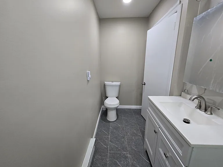 735 Main St #1 — Photo 5