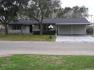 804 S 9th St, Kenedy, TX 78119