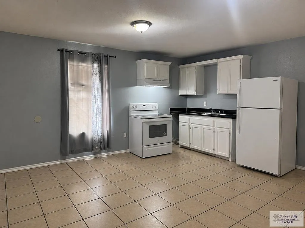 5 bed, 2.0 bath, 1508 sqft, $1,450 — Photo 3