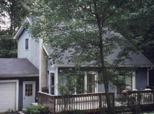 771 Clubhouse Dr, East Stroudsburg, PA 18302