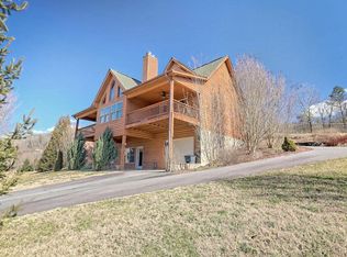 3547 River Front Ln, Hiawassee, GA 30546