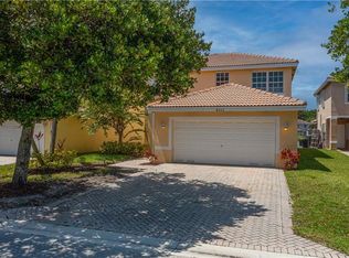 4036 Crescent Creek St, Coconut Creek, FL 33073