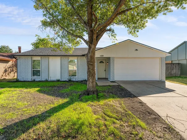 1109 Coffeyville Trl, Grand Prairie, TX 75052