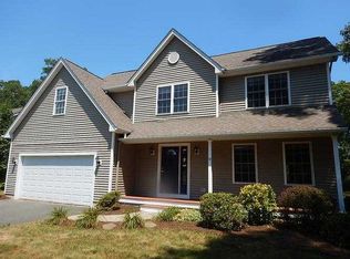 88 Corey Ln, Niantic, CT 06357