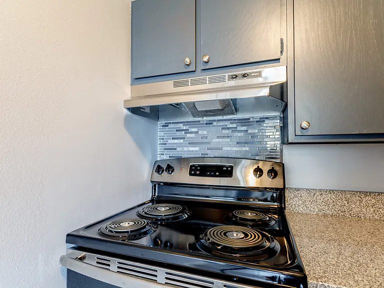 Knight Apartments and Sunlight Townhomes - located in historic downtown Greeley! — Photo 7