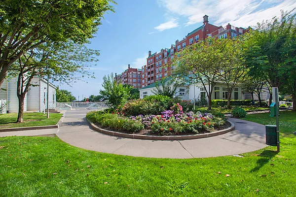 Sold by Golden Real Corp. | media 1