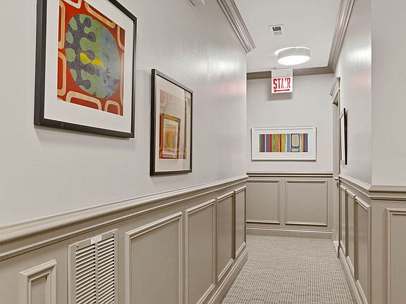 5th image of 4705 S Champlain Ave APT 404