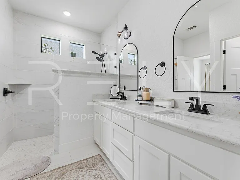 129 Seattle Slew Dr — Photo 38