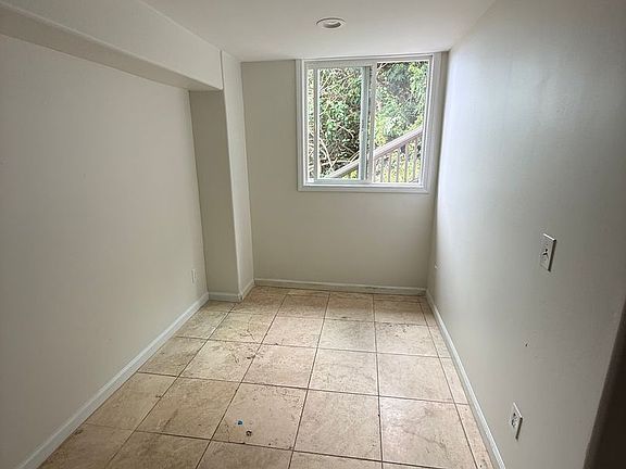 5th image of 2622 Waolani Ave APT B