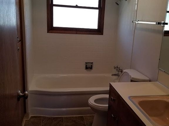3rd image of 7403 Tennessee Ln #118