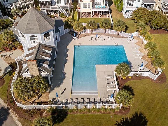 3rd image of 101 Bay Ridge Drive