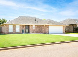 110 Ranch Rd, Elk City, OK 73644