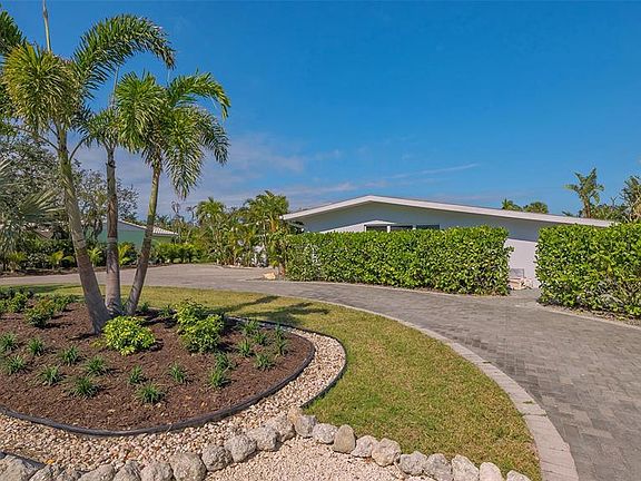 4th image of 619 Buttonwood Dr