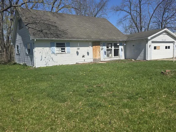 5115 Woodway Dr, Fort Wayne, IN 46835