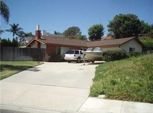 934 Ruby Dr, Vista, CA 92083