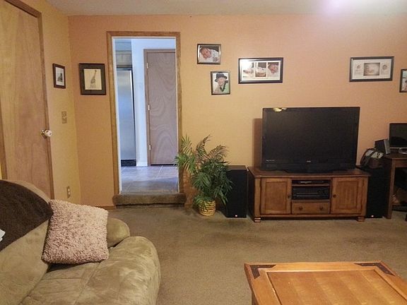 5th image of 1 Saratoga Ct