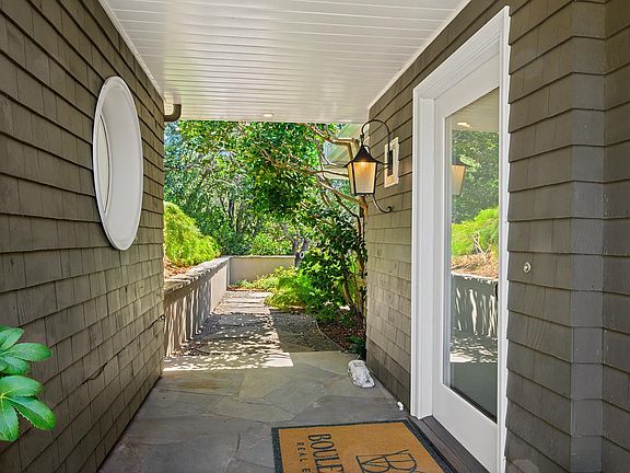4th image of 30 N.Ridgewood Road