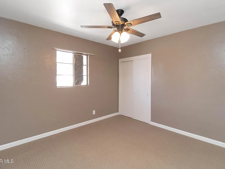 321 Walsh Ln — Photo 26