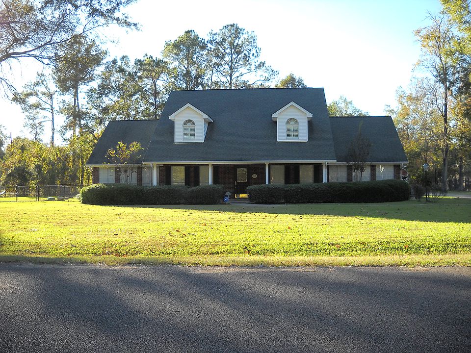 1st image of 2115 Huey Dr