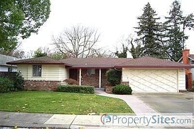 1st image of 1608 Deerwood St