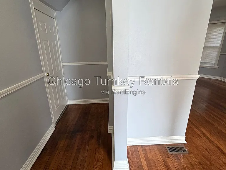 7125 S Ellis Ave #1 — Photo 20