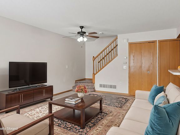 3rd image of 1847 121st Ln NW #705NW